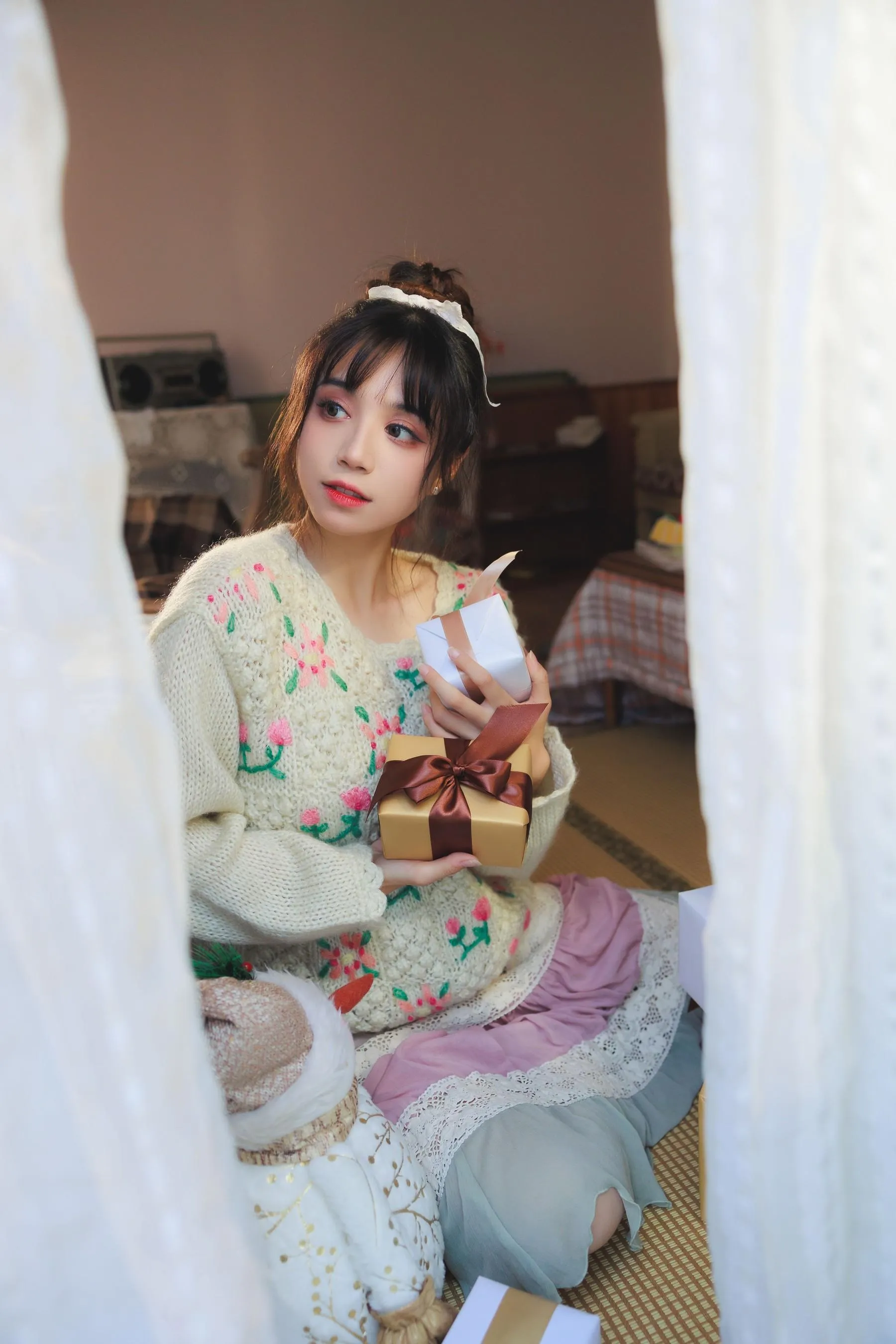 [艺图语] 2022.06.17 少女圣诞季 贰加六 [36P]插图